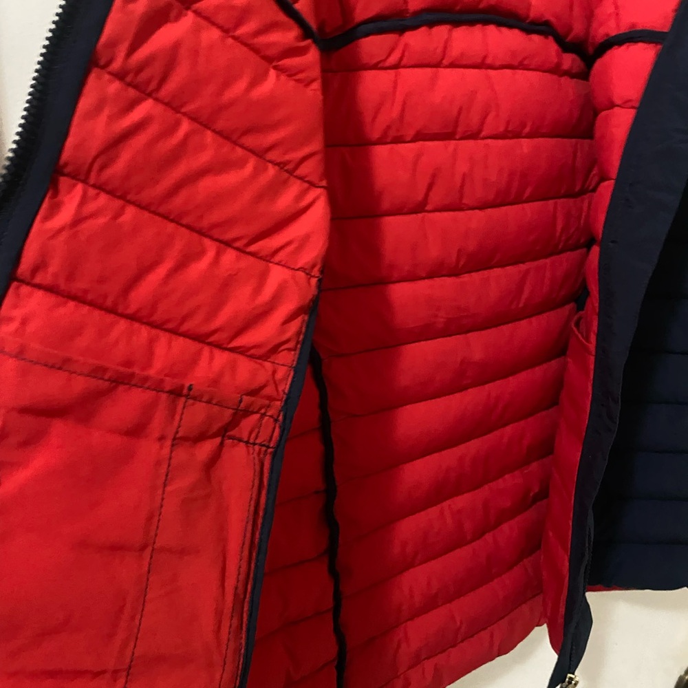 Tommy Hilfiger Women’s Red Packable Lightweight Hooded Puffer Jacket - Picture 6 of 13